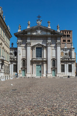 Fototapeta na wymiar Mantua -Lombardy, Italy - Beautiful Cathedral in the Main Square of the city, Piazza Sordello