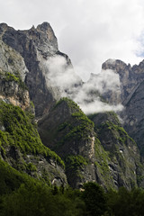 view of an alpine mountain landscape