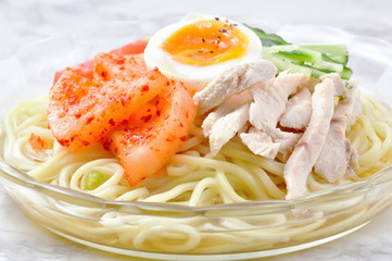 キムチの冷麺