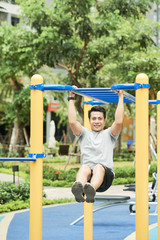 Fototapeta premium Doing pull-ups