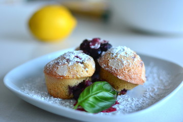 Friand blackberries & raspberries