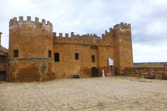 Monteagudo de las Vicar&iacute;as, villa hist&oacute;rica de la provincia de Soria, partido judicial de Almaz&aacute;n, Comunidad Aut&oacute;noma de Castilla y Le&oacute;n, Espa&ntilde;a