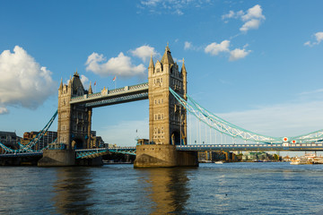 Fototapeta na wymiar Establishing Shot London Iconic Landmark Tower Bridge. river transport