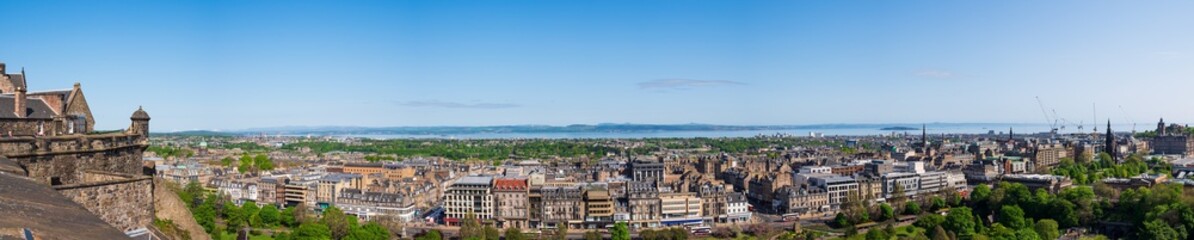 Fototapeta na wymiar Panorama von Edinburgh/Schottland