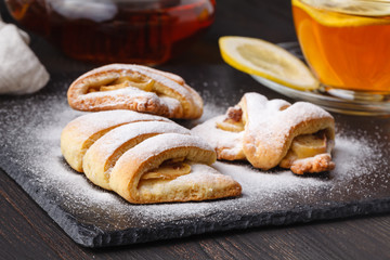 Cottage cheese cookies with apples and cinnamon with tea