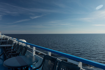Obraz premium The horizon of lake Ladoga. The view from the ship.