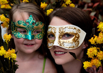 Mother Daughter wear Mask for Carnival Festival