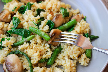 Warm bulgur salad