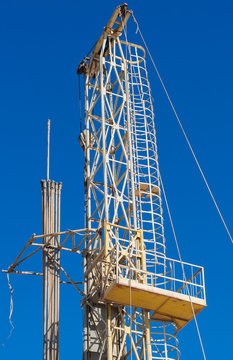 Mast of the drilling rig