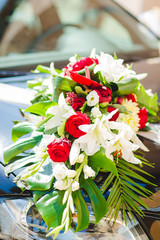 Décoration de la voiture des mariés