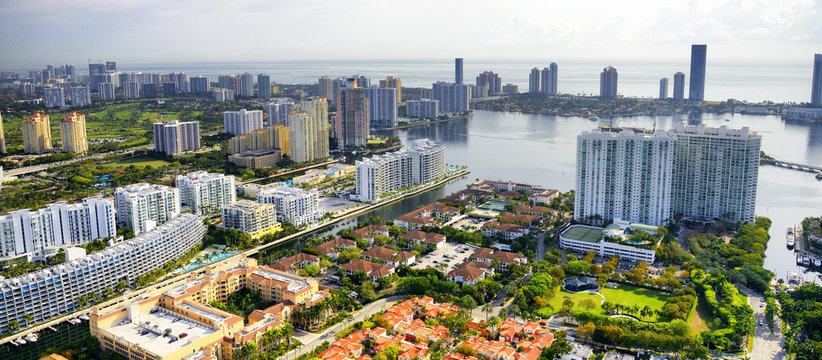 Aerial view of Miami Beach, Florida © katy_89