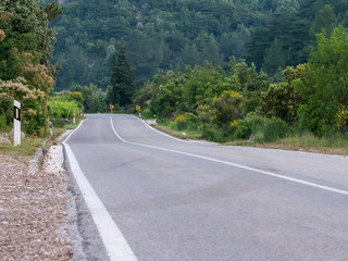 Fototapeta na wymiar Countryside road on Pelješac Croatia