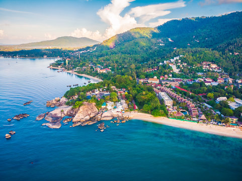 Beautiful aerial view of beach and sea or ocean in koh samui island