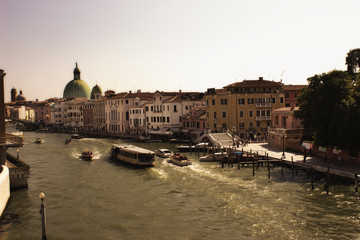 Obraz premium Venice, Grant Canal view with boats and people