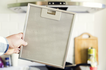 Cleaned aluminum mesh filter for cooker hood