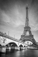 Gordijnen Iena-brug en Eiffeltoren, zwart-witfotografie, Parijs Frankrijk © Delphotostock