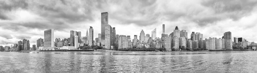 New York City black and white panoramic view from the Roosevelt Island, USA.