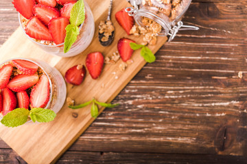Yogurt parfait with strawberries