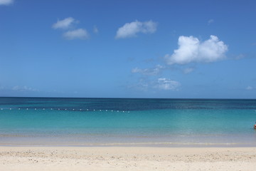 Fototapeta na wymiar Mare di Antigua dal terrazzo