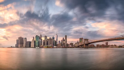 Fototapeten Skyline von New York City in der Abenddämmerung © SeanPavonePhoto