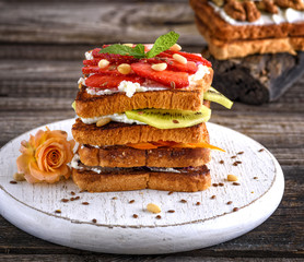 French toast with cottage cheese and strawberries