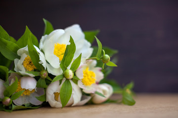 Fototapeta na wymiar Splendid bouquet of beautiful flowers isolated on a table