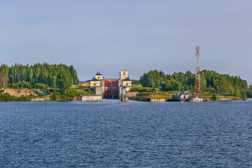 Fototapeta na wymiar Gateway on the lake Shawan, Russia