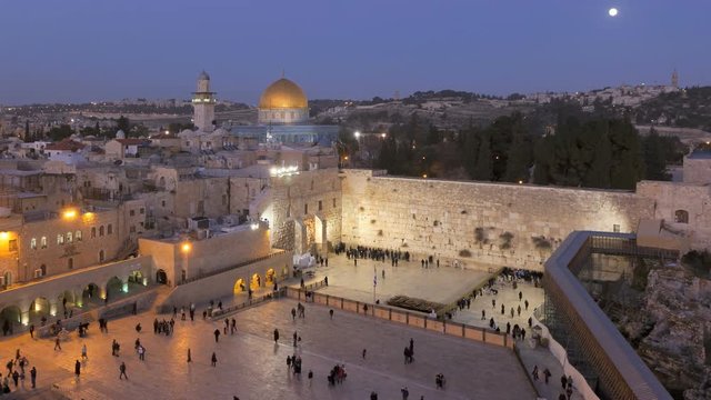 Dome of the Rock Temple Mount illuminated at dusk, Jerusalem, Israel, Middle East, Time lapse