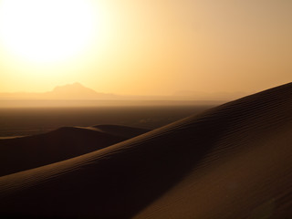 Fototapeta na wymiar Sunsert in desert