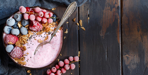 Wild berries smoothie bowls