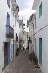 Fototapeta na wymiar typical street of Aín, village of the Sierra de Espadán, Castellón, Spain