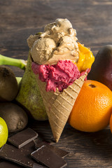 Słodki deser, lody, gofry © MikolajLesiak