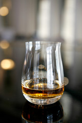 Grand Hotel - whisky glass 02