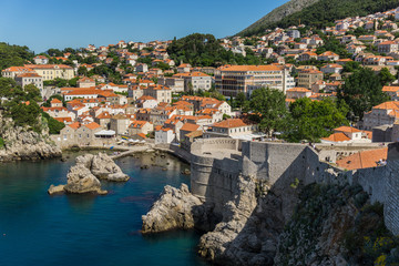 Fototapeta na wymiar Dubrovnik old town and defensive wall