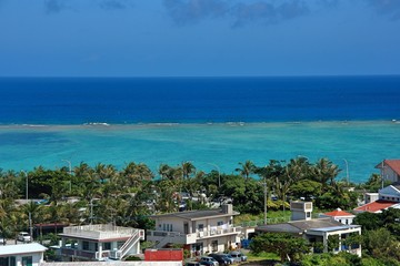 Fototapeta na wymiar 夏の沖縄県恩納村の風景