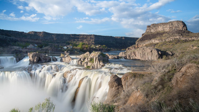 Twin Falls Waterfall