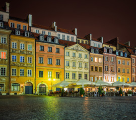 Fototapeta premium Market square at night in Warsaw, Poland 