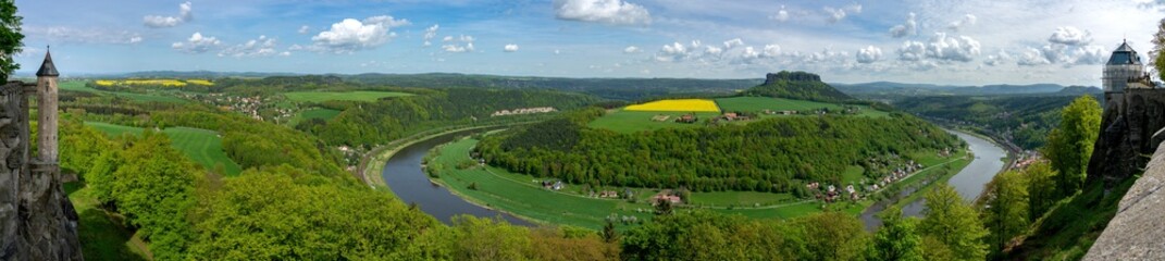 Panoramafoto vom Lilienstein und der Saesischen Schweiz