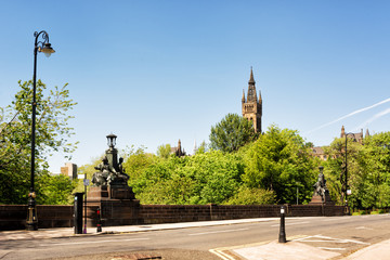 View over the Kelvin Bridge in Glasgow from Kelvingrove park with the Kelvingrove Museum in the background