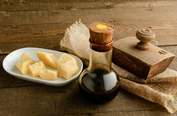 Aceto balsamico e formaggio parmigiano