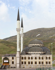 Fototapeta na wymiar ERCIYES, TURKEY - MAY 5, 2018: Erciyes mosque near Mount Erciyes