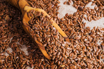 Seeds of pure brown flaxen