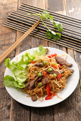 fried noodles with beef and vegetable