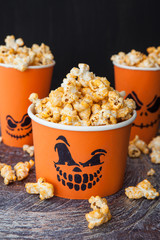 Salziges Popcorn zu Halloween