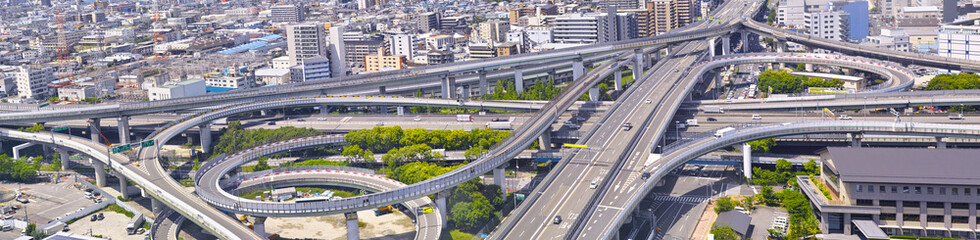 高速道路のインターチェンジ（パノラマ）
