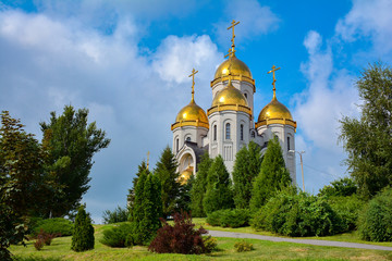 Fototapeta na wymiar Orthodox church on Mamayev Kurgan