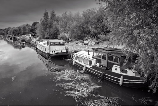 Canal boats moored for the winter at Sawbridgeworth repair yards