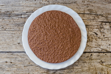 crunchy chocolate and rice cake