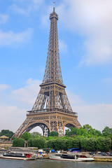 Fototapeta na wymiar view of the Eiffel Tower and river Seine in Paris