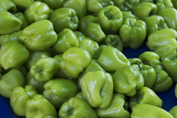 Obraz na płótnie Canvas green pepper at traditional turkish bazaar